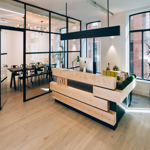  Thi công đá nhân tạo solid surface làm quầy lễ tân- công ty Belfast